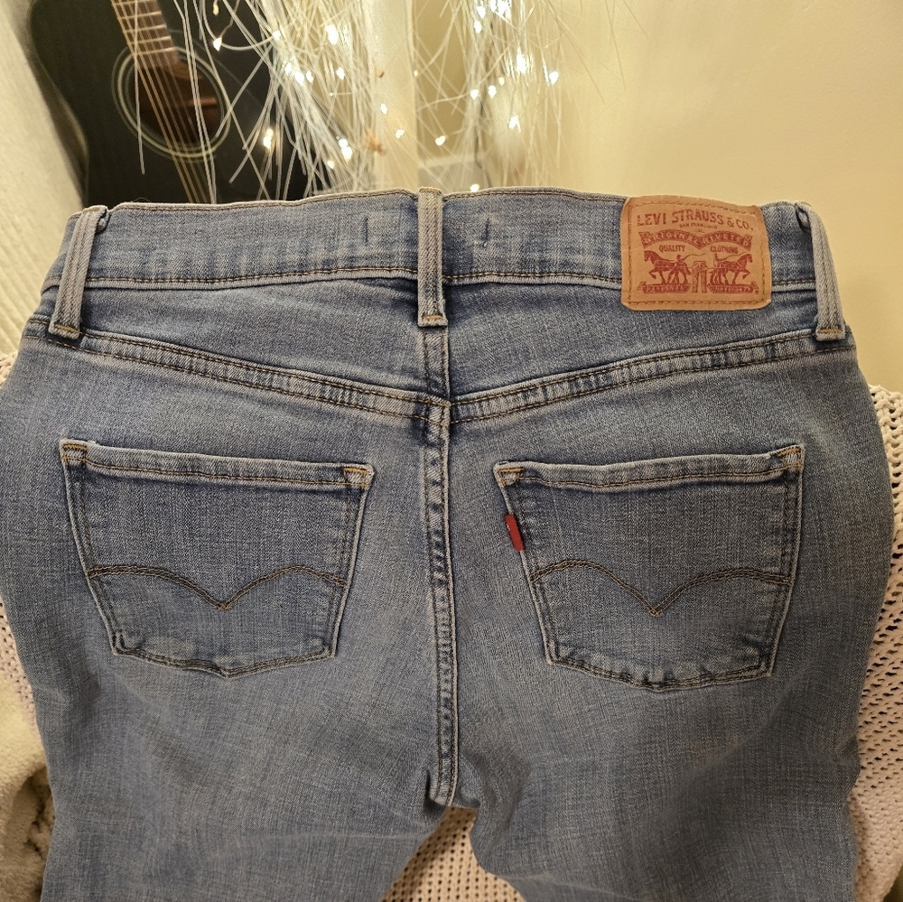 Classic Straight Leg Women's Jeans - Picture 3 of 3